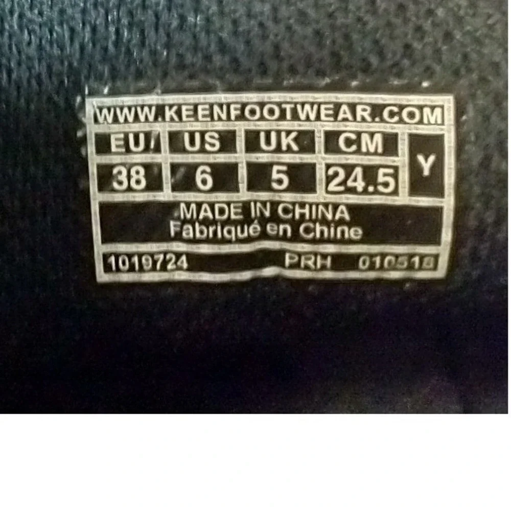 KEEN Austin Slip On Shoes Mens 6 Brown Leather Casual Loafers Low Top Walking